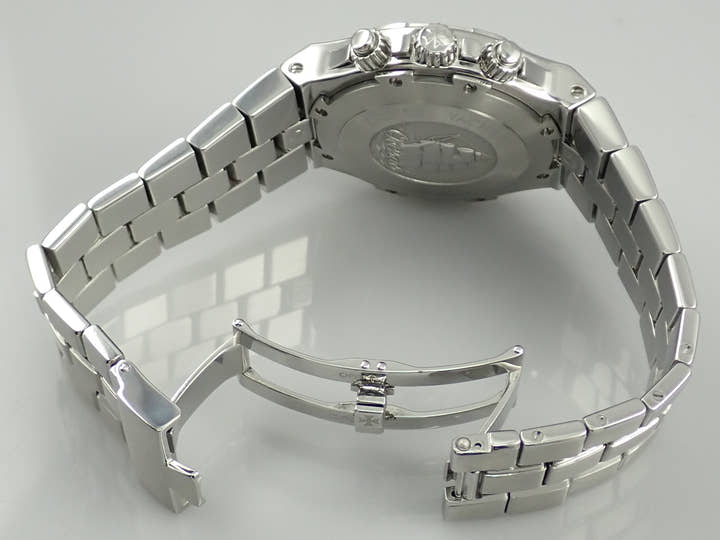 ヴァシュロンコンスタンタン オーヴァーシーズ クロノグラフ Ref.49140/423A-8790 シルバー文字盤 美品 074XLHRA