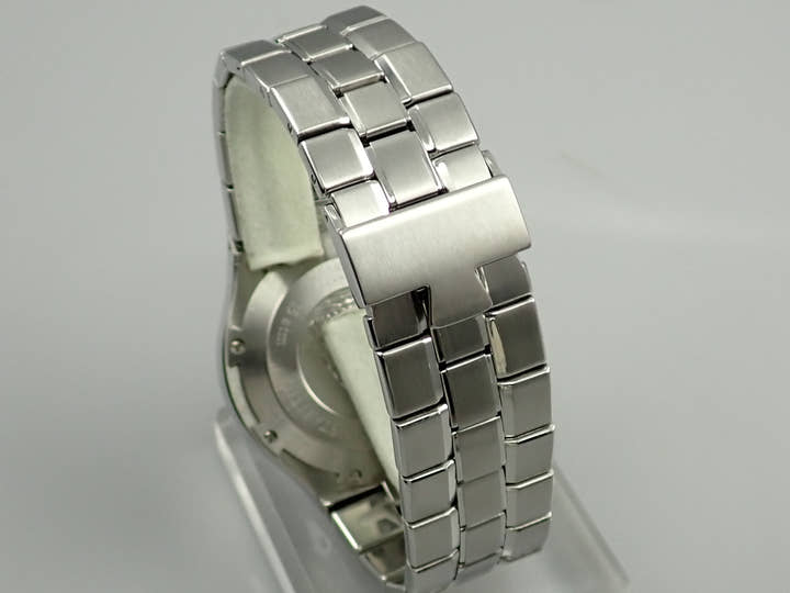 ヴァシュロンコンスタンタン オーヴァーシーズ クロノグラフ Ref.49140/423A-8790 シルバー文字盤 美品 074XLHRA