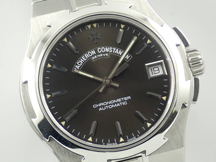 ヴァシュロンコンスタンタン オーヴァーシーズ Ref.42050/423A グレー文字盤 中古 PU220KMA