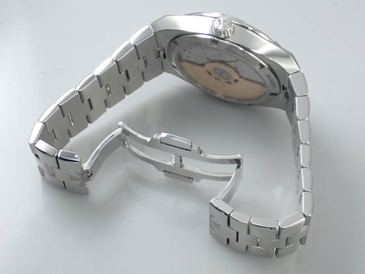 ヴァシュロンコンスタンタン オーヴァーシーズ Ref.4500V/110A-B128 ブルー文字盤 中古 XA2523C2