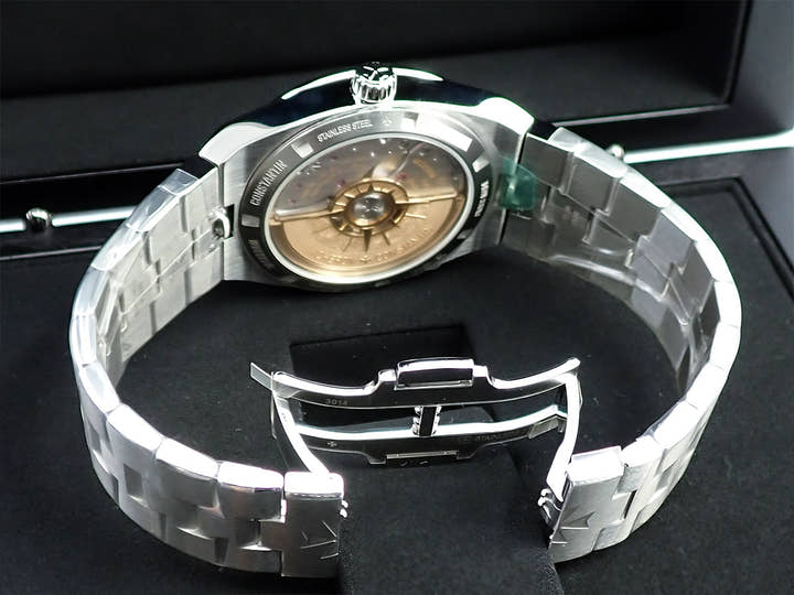 ヴァシュロンコンスタンタン オーヴァーシーズ Ref.4500V/110A-B128 ブルー文字盤 未使用 P689WRZS