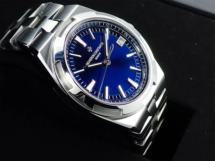 ヴァシュロンコンスタンタン オーヴァーシーズ Ref.4500V/110A-B128 ブルー文字盤 未使用 P689WRZS