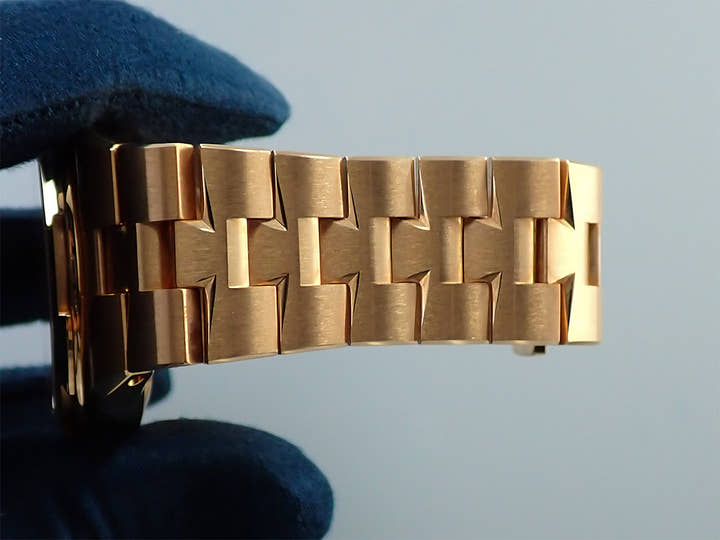 ヴァシュロンコンスタンタン オーヴァーシーズ Ref.4500V/110R-B705 ブルー文字盤 美品 848H12LC