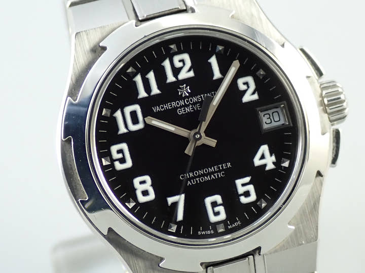 ヴァシュロンコンスタンタン オーヴァーシーズ Ref.42052/423A-8894 ブラック文字盤 中古 S8FFLH86