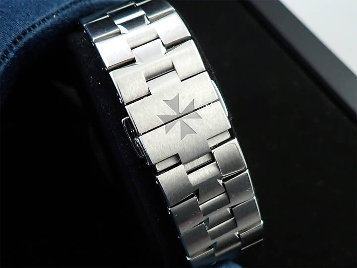 ヴァシュロンコンスタンタン オーヴァーシーズ Ref.4500V/110A-B128 ブルー文字盤 中古 955C2266