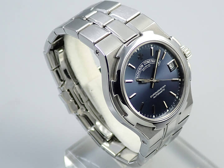 ヴァシュロンコンスタンタン オーヴァーシーズ Ref.42052/423A-8731 ブルー文字盤 中古 YL866401