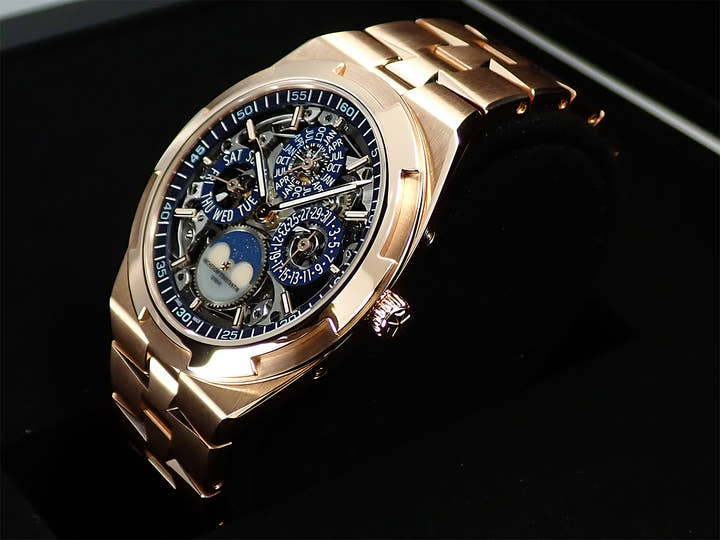 ヴァシュロンコンスタンタン オーヴァーシーズ エクストラフラット パーペチュアルカレンダー スケルトン Ref.4300V/120R-B642 スケルトン文字盤 未使用 657KMCZV