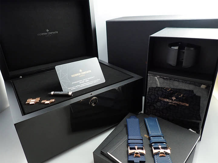 ヴァシュロンコンスタンタン オーヴァーシーズ エクストラフラット パーペチュアルカレンダー スケルトン Ref.4300V/120R-B642 スケルトン文字盤 未使用 657KMCZV