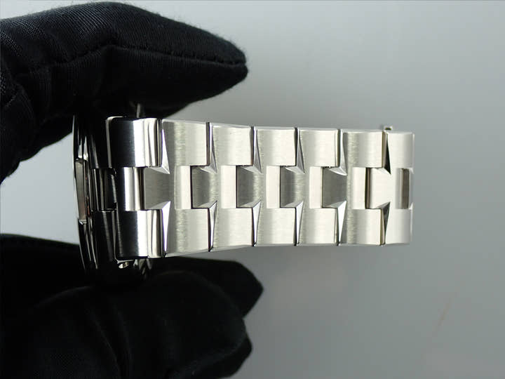 ヴァシュロンコンスタンタン オーヴァーシーズ Ref.4500V/110A-B128 ブルー文字盤 極美品 3059LFXK