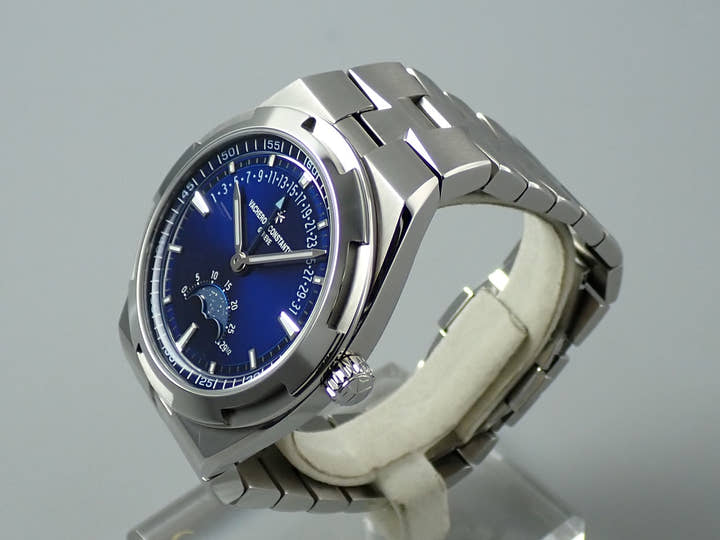 ヴァシュロンコンスタンタン オーヴァーシーズ ムーンフェイズ レトログラード デイト Ref.4000V/210A-B911 ブルー文字盤 美品 9JPJAJL4