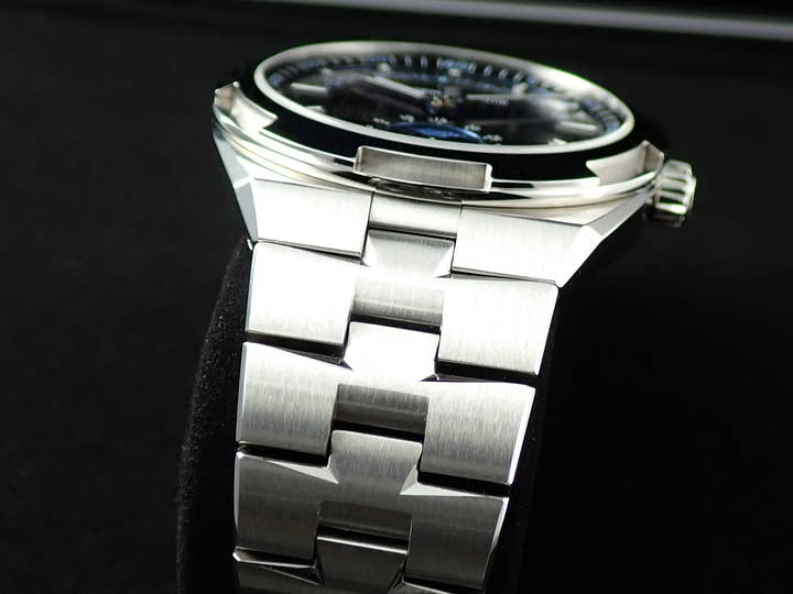 ヴァシュロンコンスタンタン オーヴァーシーズ ムーンフェイズ レトログラード デイト Ref.4000V/210A-B911 ブルー文字盤 美品 9JPJAJL4