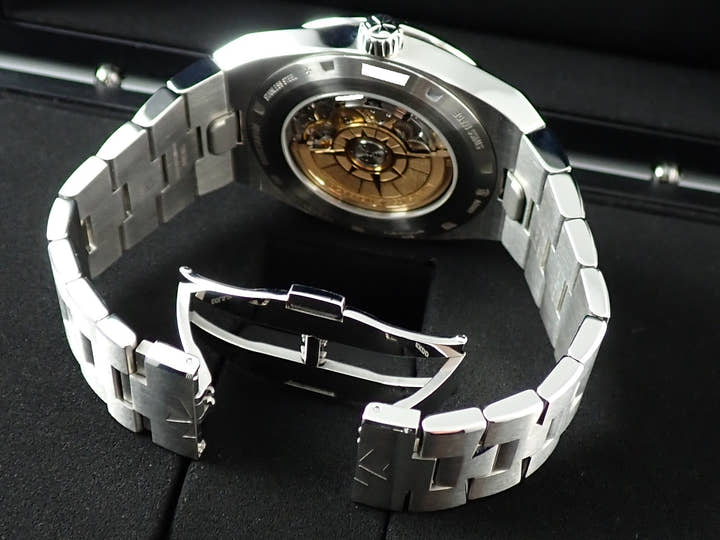 ヴァシュロンコンスタンタン オーヴァーシーズ ムーンフェイズ レトログラード デイト Ref.4000V/210A-B911 ブルー文字盤 美品 9JPJAJL4