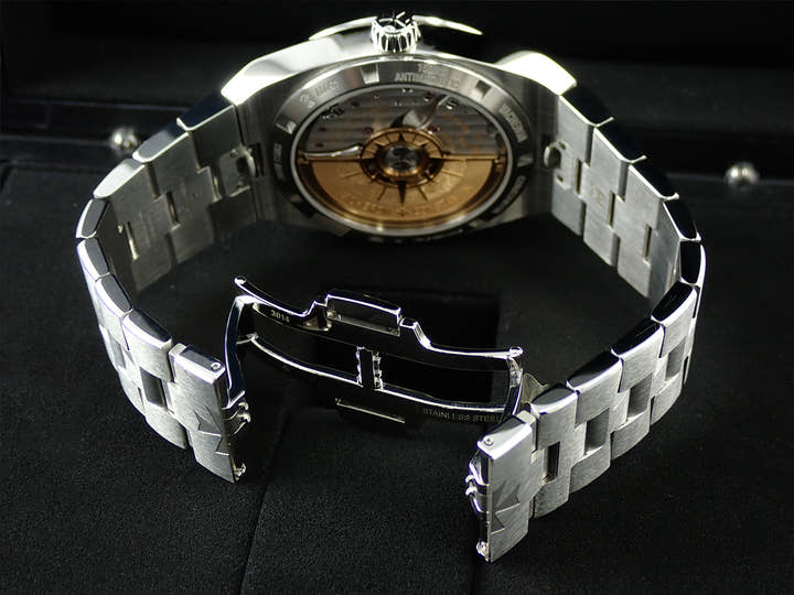 ヴァシュロンコンスタンタン オーヴァーシーズ Ref.4500V/110A-B128 ブルー文字盤 美中古 R4000961