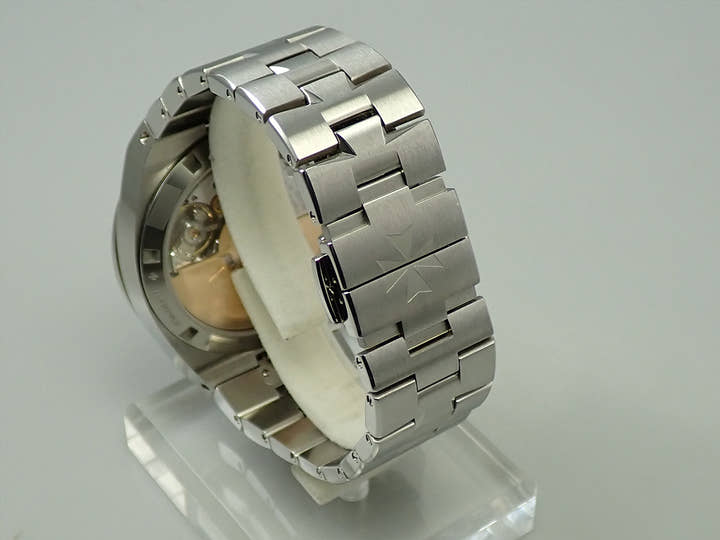 ヴァシュロンコンスタンタン オーヴァーシーズ Ref.4500V/110A-B128 ブルー文字盤 美中古 R4000961