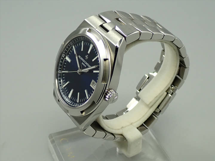 ヴァシュロンコンスタンタン オーヴァーシーズ Ref.4500V/110A-B128 ブルー文字盤 美中古 R4000961