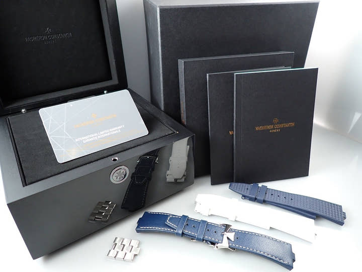 ヴァシュロンコンスタンタン オーヴァーシーズ Ref.4500V/110A-B128 ブルー文字盤 美中古 R4000961