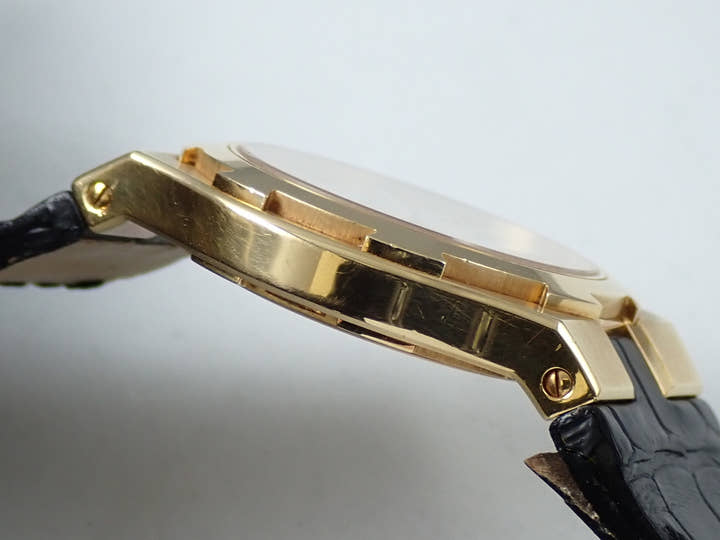 ヴァシュロンコンスタンタン オーヴァーシーズ Ref.42052/000J シルバー文字盤 中古 S6KKSVUK