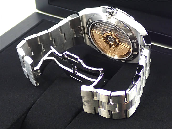 ヴァシュロンコンスタンタン オーヴァーシーズ Ref.4500V/110A-B128 ブルー文字盤 未使用 5T6494ZM