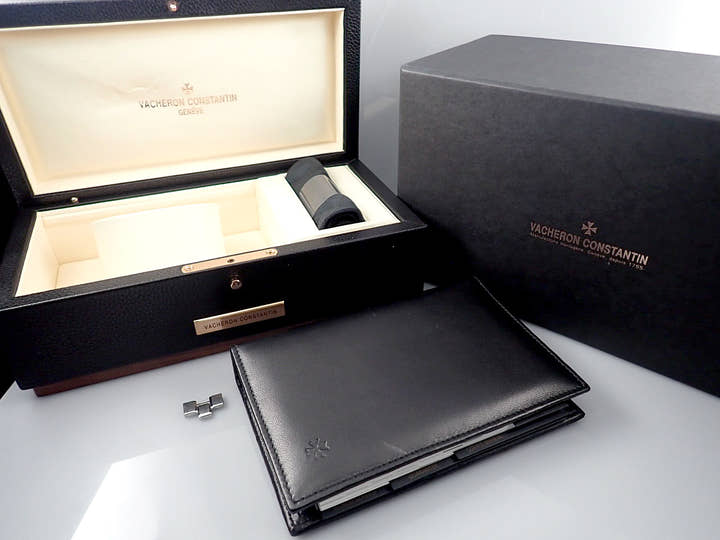 ヴァシュロンコンスタンタン オーヴァーシーズ ラージ Ref.42042/423A ブラック文字盤 中古 K8303862