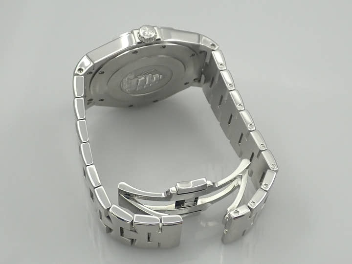 Vacheron Constantin Overseas Large <Warranty, Box, etc.>