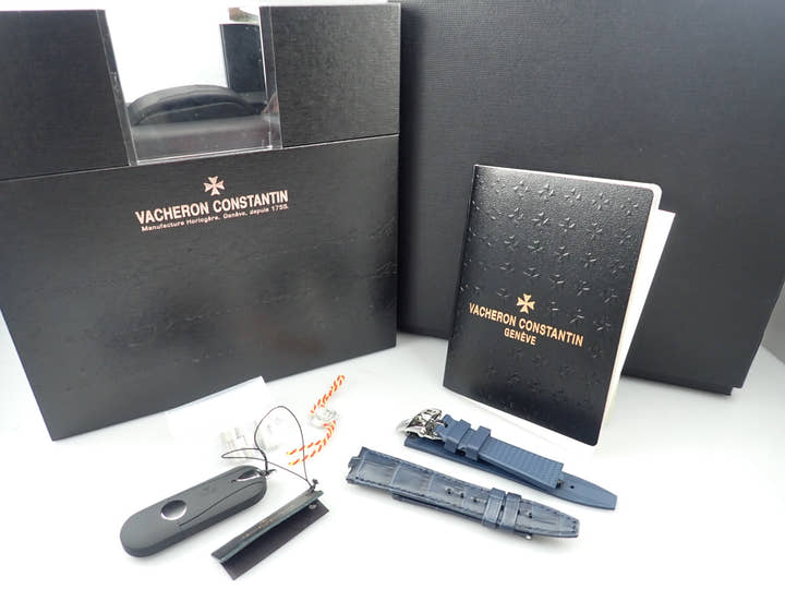 Vacheron Constantin Overseas Ref.2300V/100A-B170 Blue Dial Used K23M6822
