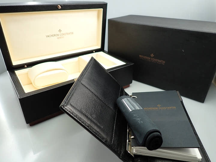 ヴァシュロンコンスタンタン オーヴァーシーズ クロノグラフ Ref.49140/423A-8790 シルバー文字盤 中古 13WUTU6S