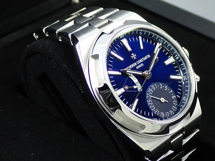 ヴァシュロンコンスタンタン オーヴァーシーズ デュアルタイム Ref.7900V/110A-B334 ブルー文字盤 未使用 90JWR070