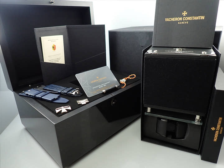 ヴァシュロンコンスタンタン オーヴァーシーズ エクストラフラット パーペチュアルカレンダー Ref.4300V/120G-B945 ブルー文字盤 美品 JK997674