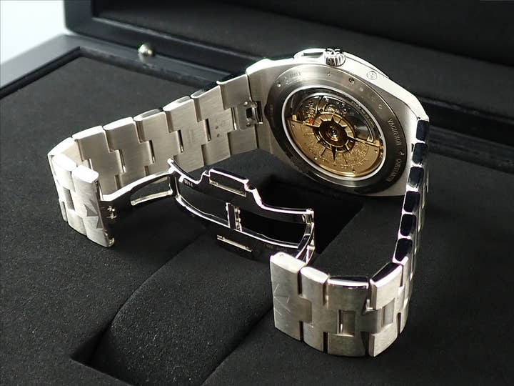 ヴァシュロンコンスタンタン オーヴァーシーズ エクストラフラット パーペチュアルカレンダー Ref.4300V/120G-B945 ブルー文字盤 美品 JK997674