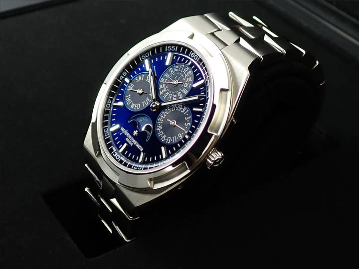 ヴァシュロンコンスタンタン オーヴァーシーズ エクストラフラット パーペチュアルカレンダー Ref.4300V/120G-B945 ブルー文字盤 美品 JK997674