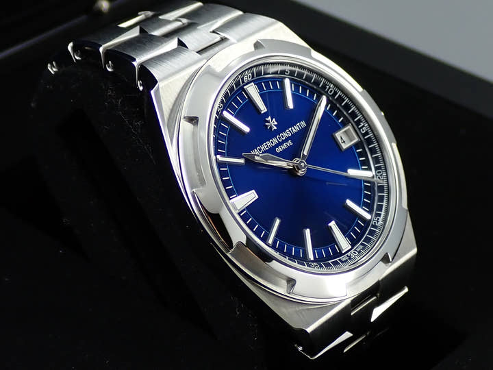 ヴァシュロンコンスタンタン オーヴァーシーズ Ref.4500V/110A-B128 ブルー文字盤 未使用 J6333969