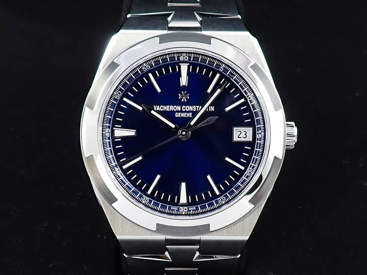 ヴァシュロンコンスタンタン オーヴァーシーズ オートマティック Ref.4520V/210A-B128 ブルー文字盤 未使用 3T636909