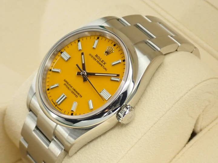 ロレックス オイスターパーペチュアル36 Ref.126000 ステンレススチール イエロー文字盤