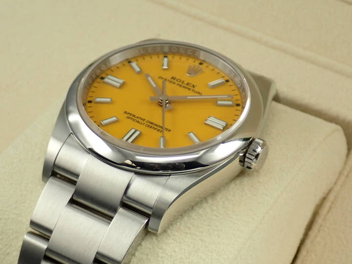 ロレックス オイスターパーペチュアル36 Ref.126000 ステンレススチール イエロー文字盤