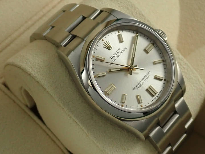 ロレックス オイスターパーペチュアル36 Ref.126000 ステンレススチール シルバー文字盤
