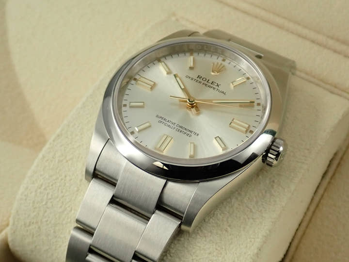 ロレックス オイスターパーペチュアル36 Ref.126000 ステンレススチール シルバー文字盤