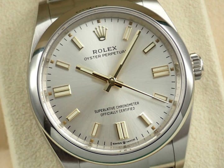 ロレックス オイスターパーペチュアル36 Ref.126000 ステンレススチール シルバー文字盤