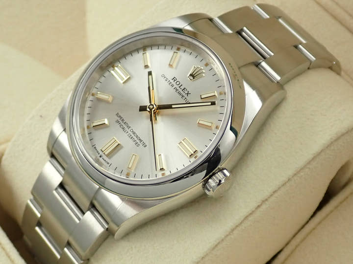ロレックス オイスターパーペチュアル36 Ref.126000 ステンレススチール シルバー文字盤