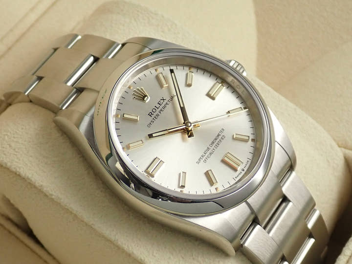 ロレックス オイスターパーペチュアル36 Ref.126000 ステンレススチール シルバー文字盤