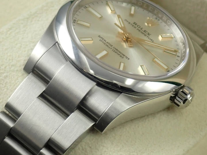 ロレックス オイスターパーペチュアル34 Ref.124200 ステンレススチール シルバー文字盤