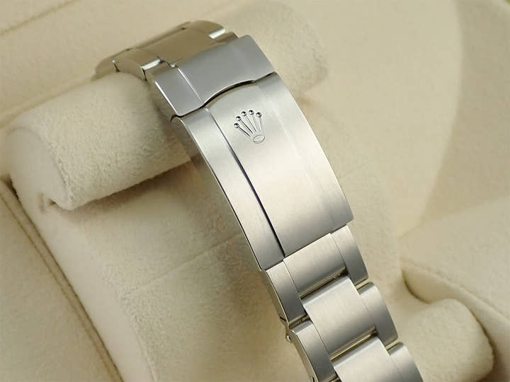 ロレックス オイスターパーペチュアル36 Ref.126000 ステンレススチール シルバー文字盤