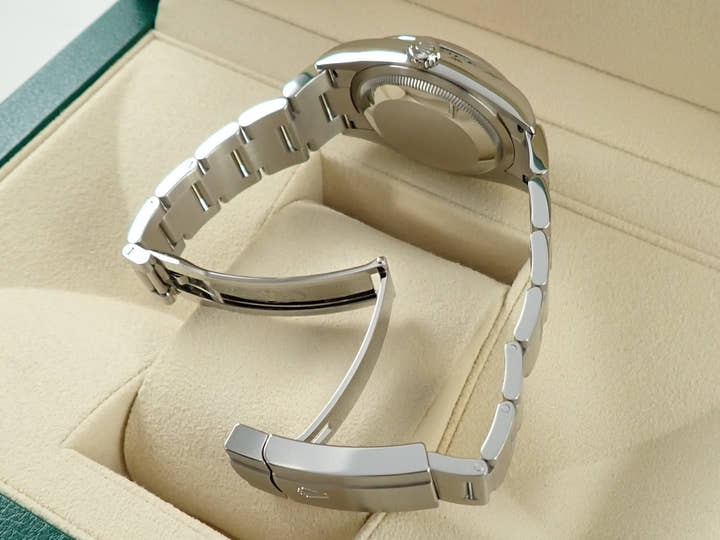 ロレックス オイスターパーペチュアル36 Ref.126000 ステンレススチール コーラルレッド文字盤