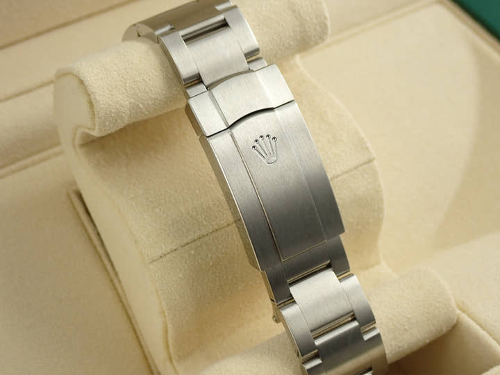 ロレックス オイスターパーペチュアル41 Ref.124300 ステンレススチール ブライトブルー文字盤