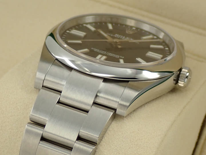 ロレックス オイスターパーペチュアル41 Ref.124300 ステンレススチール ブライトブルー文字盤