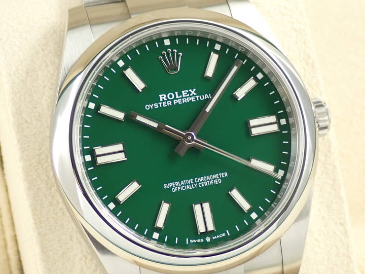 Rolex Oyster Perpetual 41 Ref. 124300 Stainless Steel Green Dial