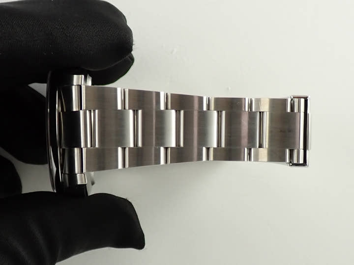 Rolex Oyster Perpetual 41 Ref. 124300 Stainless Steel Green Dial