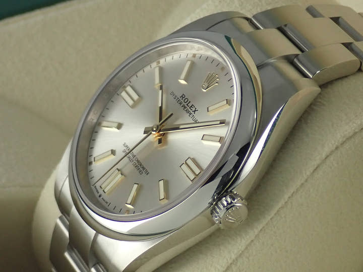 ロレックス オイスターパーペチュアル Ref.124300 シルバー文字盤 未使用 oyster-perpetual-43