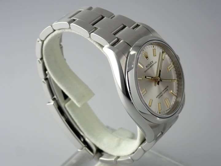 ロレックス オイスターパーペチュアル Ref.126000 シルバー文字盤 極美品 oyster-perpetual-57