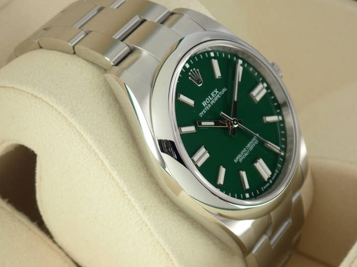 ロレックス オイスターパーペチュアル Ref.124300 グリーン文字盤 未使用 oyster-perpetual-59