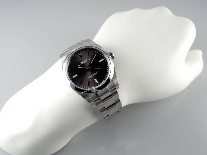 ロレックス オイスターパーペチュアル Ref.114300 ダークロジウム文字盤 中古 oyster-perpetual-67